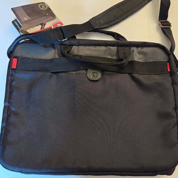 Wegner/Swiss Army 17" Travel Laptop Case (NWT) - Picture 3 of 4